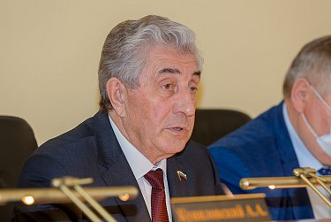 В повестке второго заседания ЗС